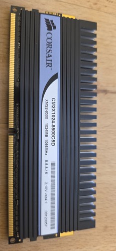4gb corsair dominator - 4gb,